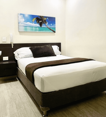 Habitacion economica con aire acondicionado en  hotel ubicado en villavicencio meta